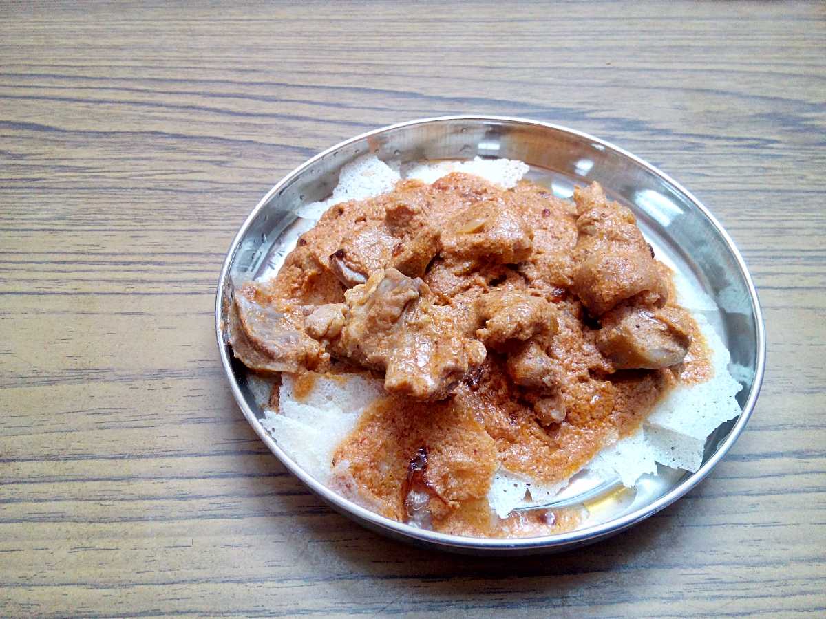 Kori_rotti28with_chicken_ghasi29_20190520224032